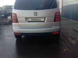 Volkswagen Touran 2010 годаүшін2 200 000 тг. в Петропавловск – фото 3