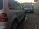 Volkswagen Touran 2010 годаүшін2 200 000 тг. в Петропавловск – фото 4