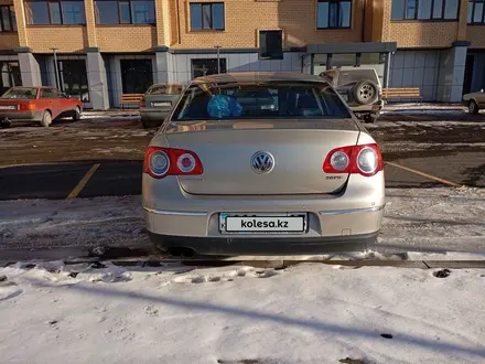 Volkswagen Passat 2006 года за 3 400 000 тг. в Щучинск – фото 3