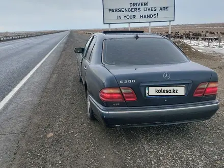 Mercedes-Benz E 240 2000 года за 4 000 000 тг. в Кызылорда – фото 3