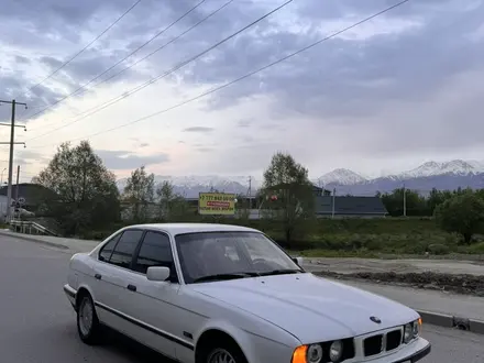 BMW 525 1992 года за 1 800 000 тг. в Алматы – фото 2