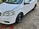Chevrolet Aveo 2011 года за 2 500 000 тг. в Уральск – фото 2