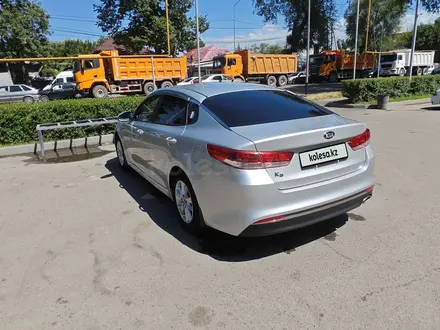 Kia K5 2016 года за 6 300 000 тг. в Алматы – фото 7