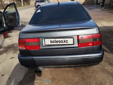 Volkswagen Passat 1994 года за 1 400 000 тг. в Шымкент – фото 3