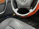 Mercedes-Benz E 230 1992 года за 3 200 077 тг. в Туркестан – фото 5