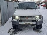 Mitsubishi Pajero 1995 года за 3 600 000 тг. в Усть-Каменогорск – фото 2