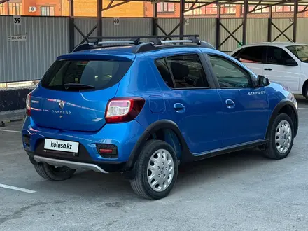 Renault Sandero Stepway 2015 года за 4 100 000 тг. в Актобе – фото 3