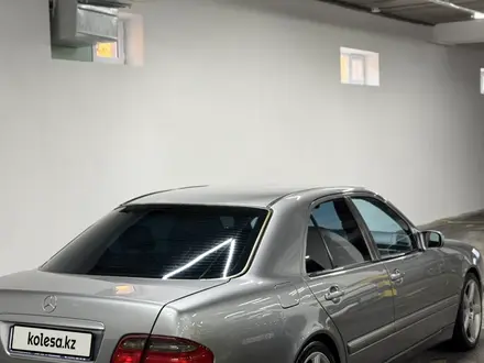 Mercedes-Benz E 430 2001 года за 8 000 000 тг. в Шымкент – фото 4