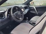 Toyota RAV4 2017 года за 14 500 000 тг. в Усть-Каменогорск – фото 2