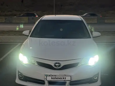 Toyota Camry 2013 года за 8 000 000 тг. в Шымкент – фото 2