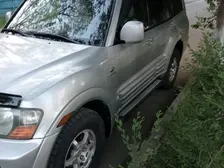 Mitsubishi Montero, 2005