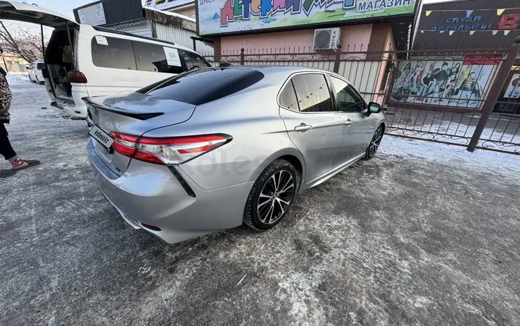 Toyota Camry 2020 года за 12 000 000 тг. в Алматы