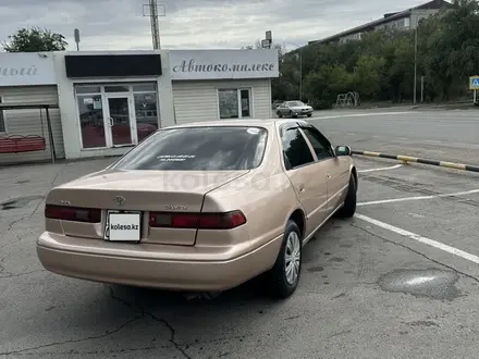 Toyota Camry 1999 года за 3 200 000 тг. в Талдыкорган – фото 2