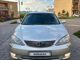 Toyota Camry 2004 года за 6 250 000 тг. в Туркестан – фото 2