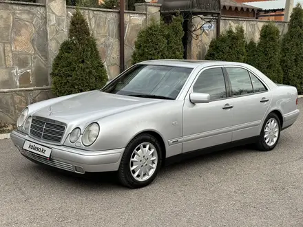 Mercedes-Benz E 230 1998 года за 4 800 000 тг. в Алматы – фото 3