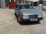 Mercedes-Benz E 230 1991 года за 750 000 тг. в Шымкент