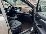 Toyota Highlander 2015 годаfor14 500 000 тг. в Актау – фото 3