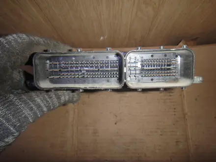 Блок управления двигателем Bmw 5-Series 2006 E60 за 42 000 тг. в Алматы – фото 2