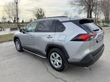 Toyota RAV4 2021 годаүшін13 700 000 тг. в Туркестан – фото 4