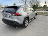 Toyota RAV4 2021 годаүшін13 700 000 тг. в Туркестан – фото 5