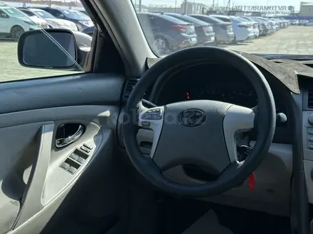 Toyota Camry 2010 года за 4 200 000 тг. в Атырау – фото 7
