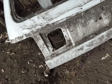 Крышку багажника Volkswagen Passat универсалКрышка багажника б/у за 25 000 тг. в Петропавловск – фото 2