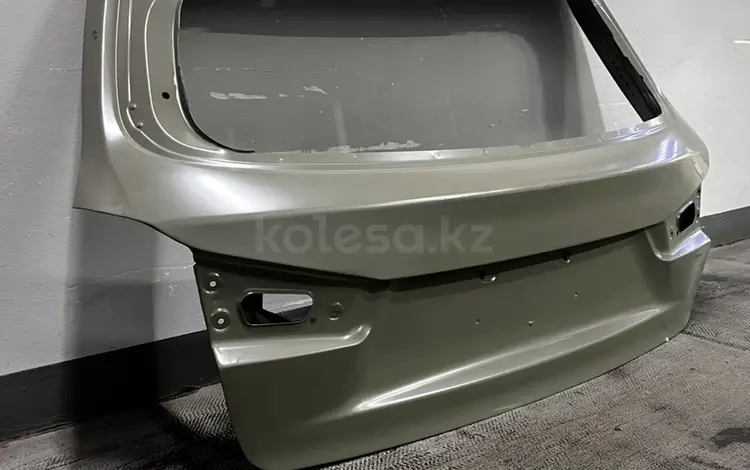 Крышка багажника на Mitsubishi Outlander за 180 000 тг. в Алматы