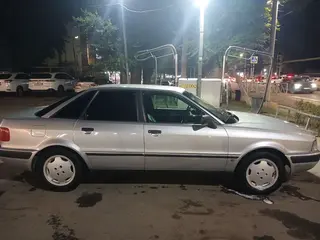 Audi 80