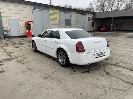 Chrysler 300C 2006 года за 4 100 000 тг. в Алматы – фото 7