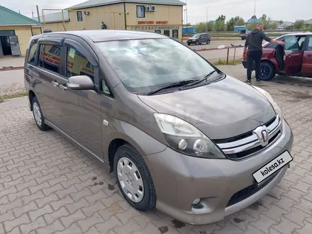 Toyota Isis 2012 года за 4 300 000 тг. в Актобе – фото 2