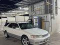 Toyota Mark II Qualis 1999 года за 2 700 000 тг. в Алматы