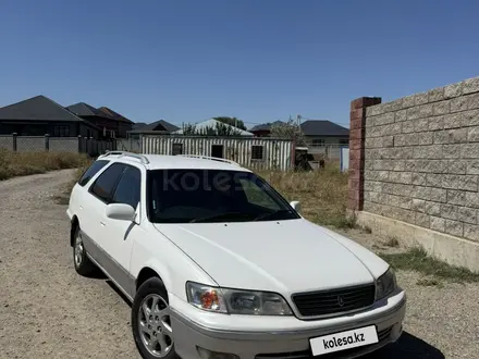 Toyota Mark II Qualis 1999 года за 2 700 000 тг. в Алматы – фото 2