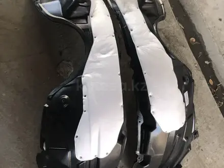Подкрылок на Camry 50/55 70/75 за 1 000 тг. в Алматы