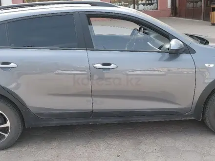 Kia Rio X-Line 2020 года за 7 850 000 тг. в Караганда – фото 3