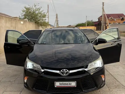 Toyota Camry 2017 года за 6 699 999 тг. в Жанаозен – фото 2
