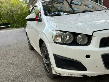 Chevrolet Aveo 2014 года за 3 200 000 тг. в Актобе – фото 5