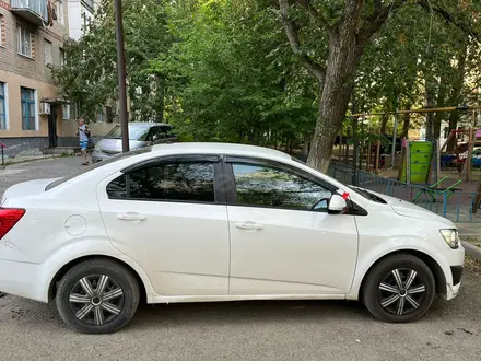 Chevrolet Aveo 2014 года за 3 200 000 тг. в Актобе – фото 7