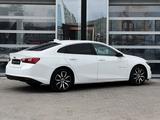 Chevrolet Malibu LTZ 2018 года за 6 990 000 тг. в Алматы – фото 5