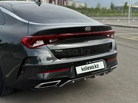 Kia K5 2020 года за 10 850 000 тг. в Алматы – фото 17