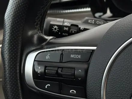 Kia K5 2020 года за 10 850 000 тг. в Алматы – фото 28