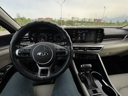 Kia K5 2020 года за 10 850 000 тг. в Алматы – фото 36
