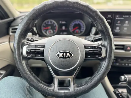 Kia K5 2020 года за 10 850 000 тг. в Алматы – фото 38