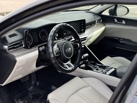 Kia K5 2020 года за 10 850 000 тг. в Алматы – фото 42