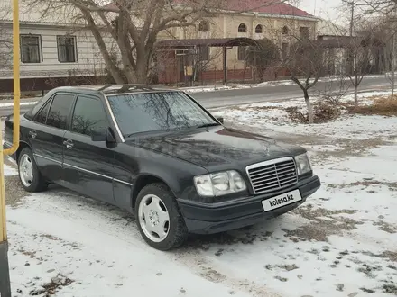 Mercedes-Benz E 200 1994 года за 1 900 000 тг. в Туркестан – фото 17