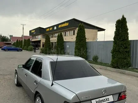 Mercedes-Benz E 230 1992 года за 3 400 000 тг. в Алматы – фото 8