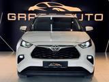 Toyota Highlander 2023 года за 31 500 000 тг. в Шымкент – фото 2