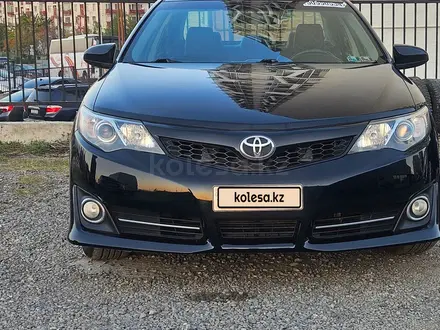 Toyota Camry 2014 года за 6 700 000 тг. в Актобе – фото 4