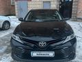 Toyota Camry 2020 года за 11 650 000 тг. в Усть-Каменогорск – фото 2