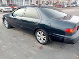 Toyota Camry 2000 года за 3 500 000 тг. в Шаян – фото 3