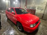 Volkswagen Polo 2001 годаүшін1 800 000 тг. в Астана